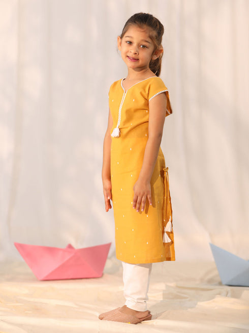 Girl's' Mustard Kurta Leggings Set